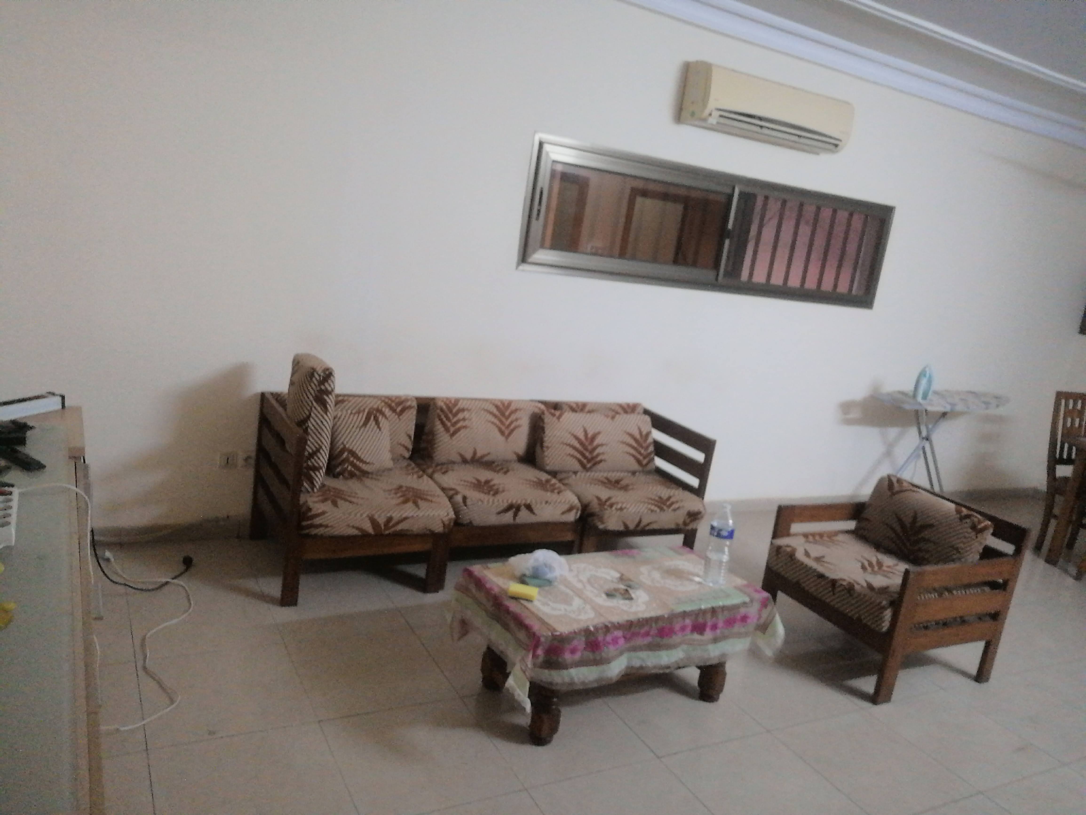 À louer  2 appartements pour bureaux à Didjolé, Lomé  4 chambres chacun