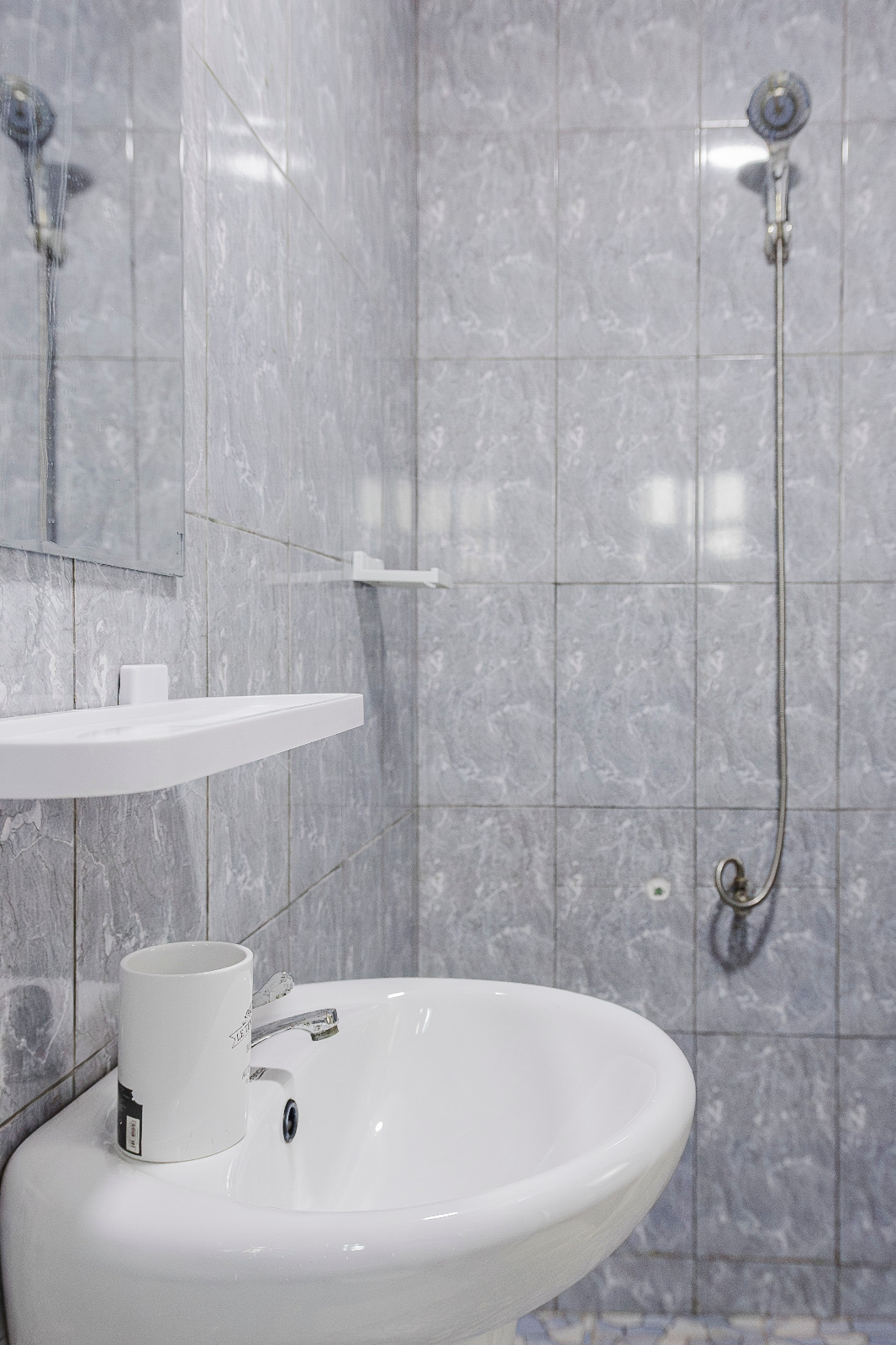 Deux chambres salon meuble - Photo 9