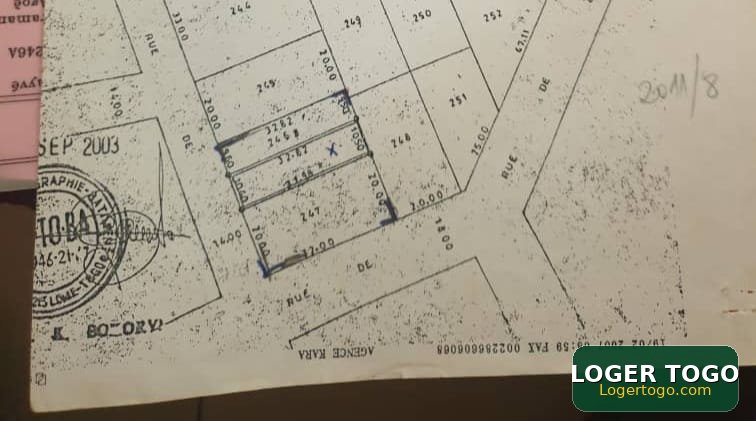 Une ancienne maison mise en vente bien située à agoe