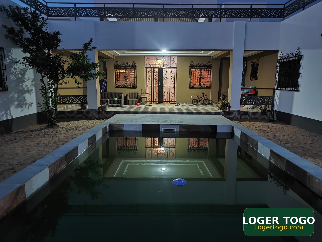 Villa à BAGUIDA au Togo entre Centre Aéré et Monument côté mer.