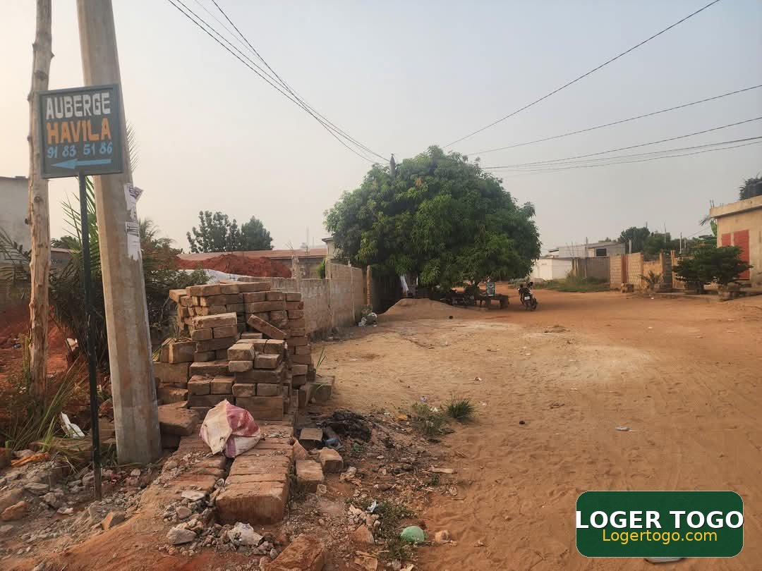 300 m² sur angle rue à segbé adidogome - Photo 2