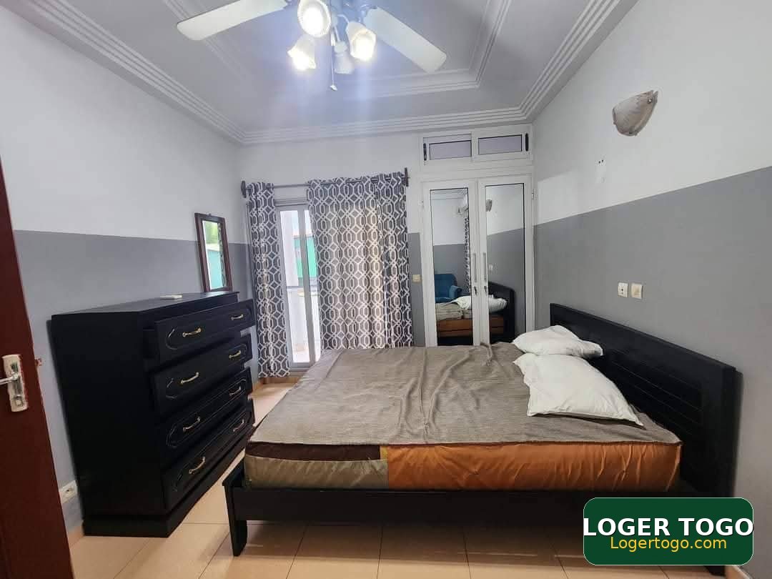 Grande villa bâtie sur 1200m² à BAGUIDA - Photo 8