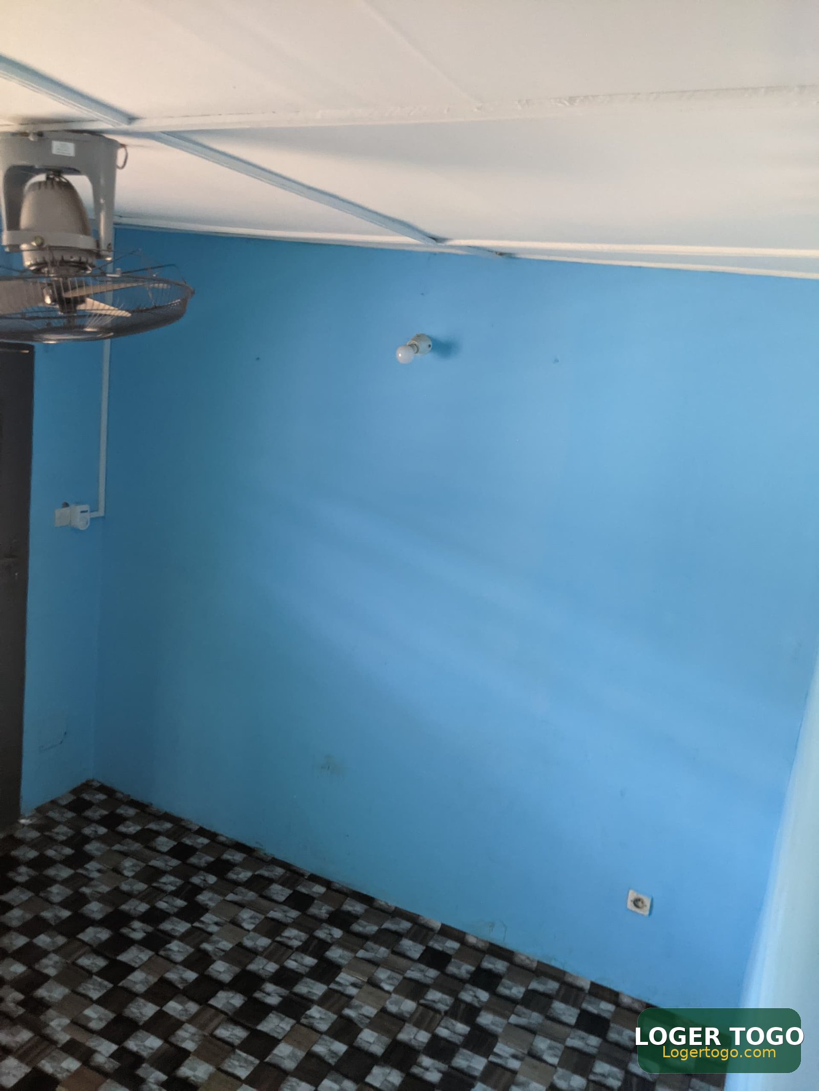 APPARTEMENT chambre salon de 45 m2 A LOUER A TOKOIN SOTED - Photo 2