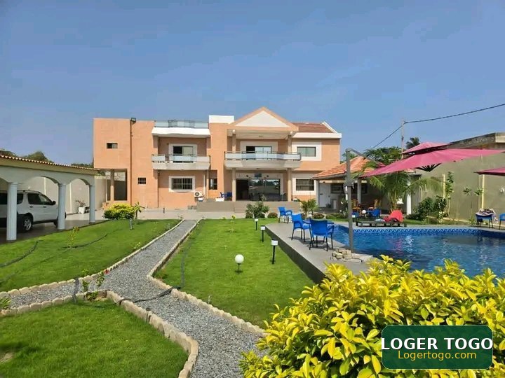 Villa duplex en vente à Baguida côté plage