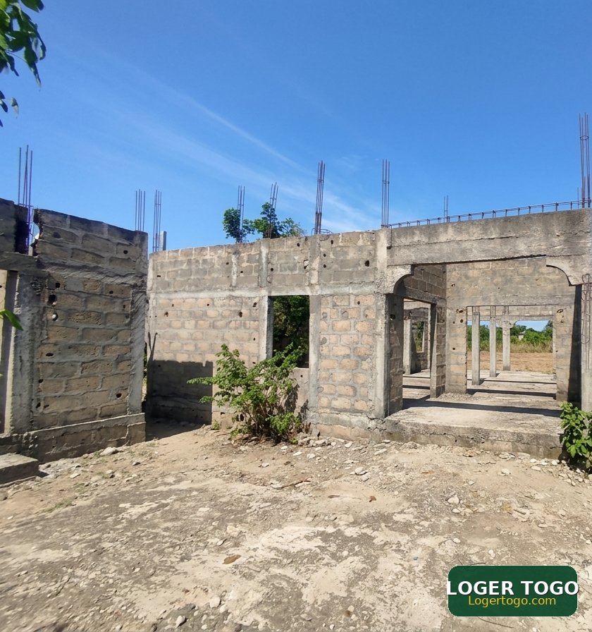 Opportunité immobilière à Clémé Agopkanou – R+2 à terminer - Photo 3