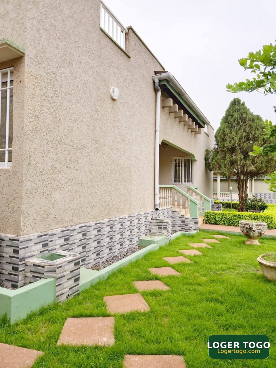 Villa 5 chambres climatisées sur 1201m² - Adidogomé Avenou - Photo 2