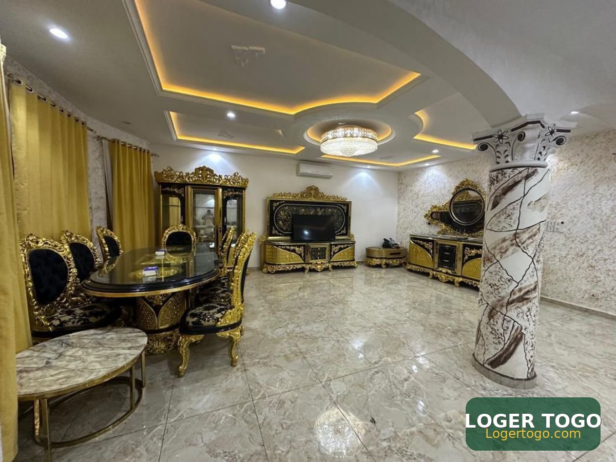 Villa Duplex à Vendre à Baguida