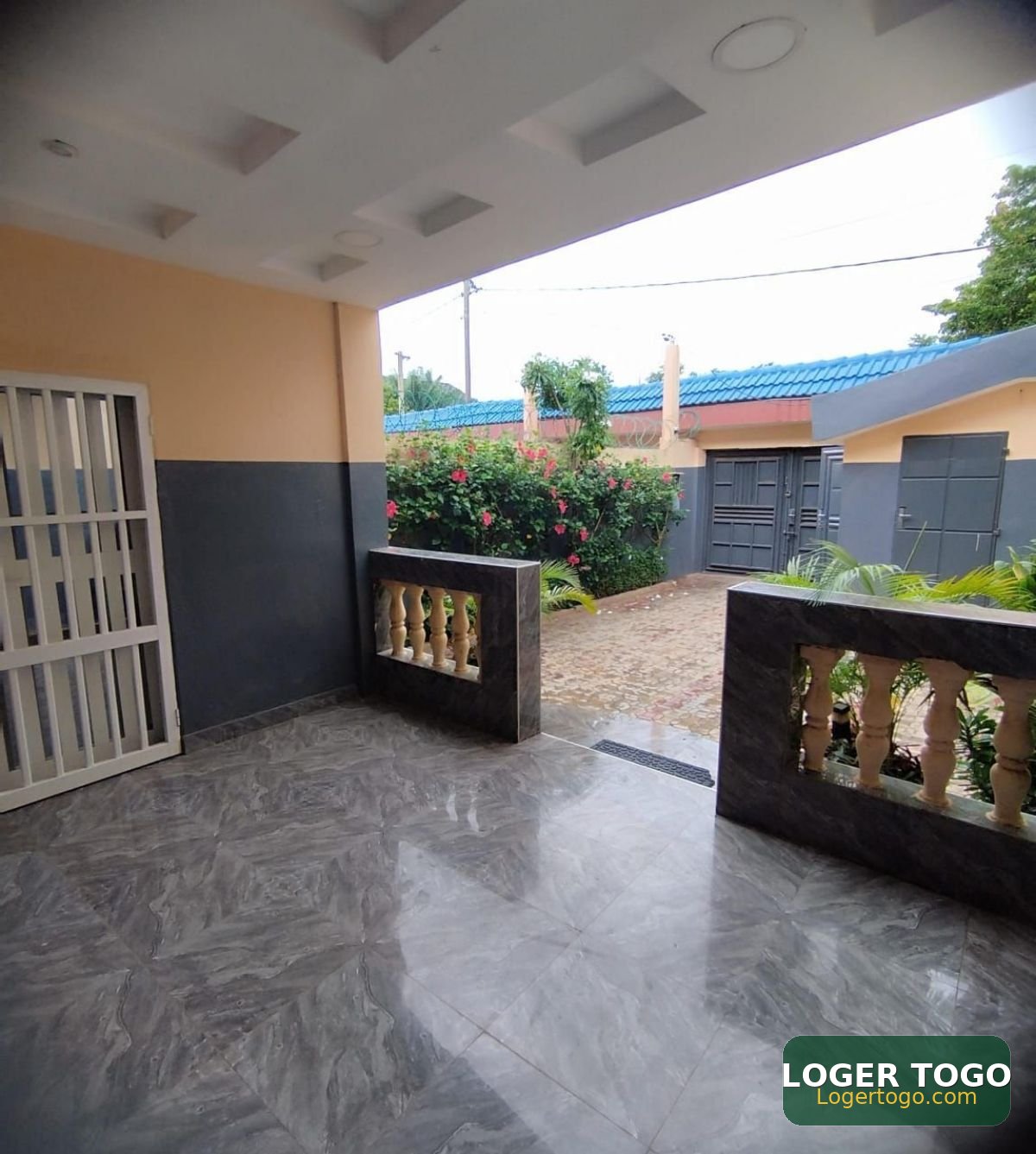VILLA À LOUER COUR UNIQUE type DUPLEX À ADIDOGOMÉ - Photo 1