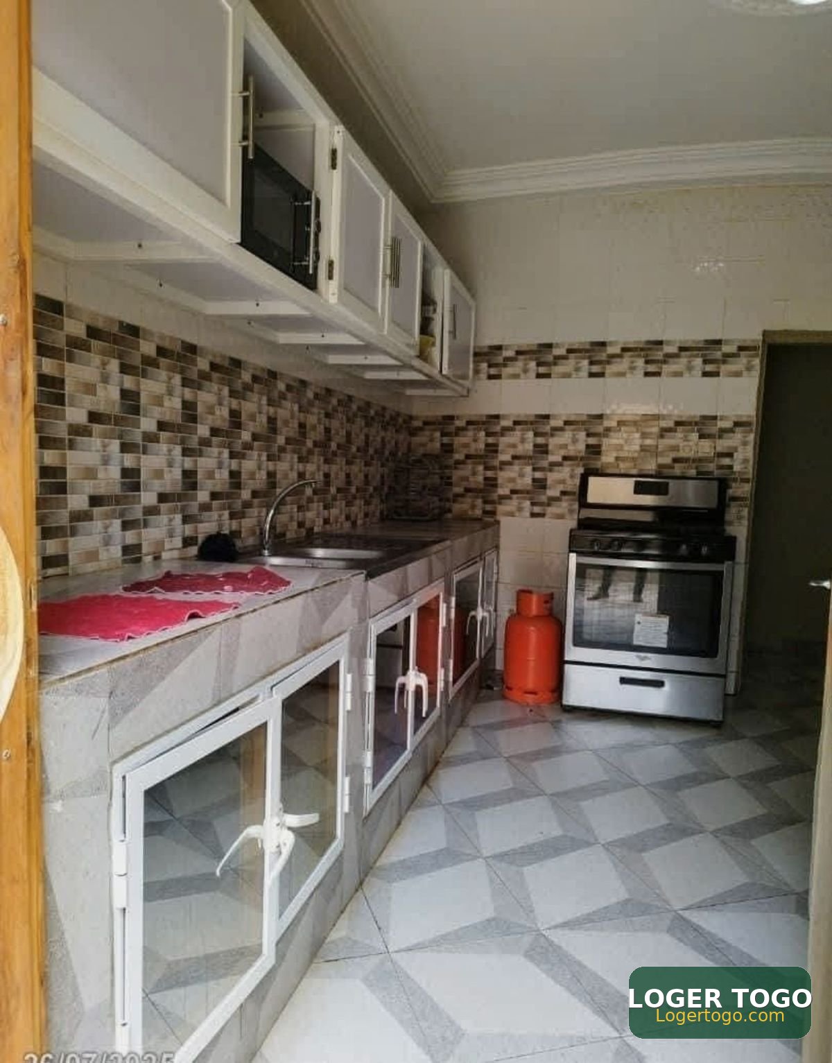 VILLA À LOUER COUR UNIQUE type DUPLEX À ADIDOGOMÉ - Photo 3