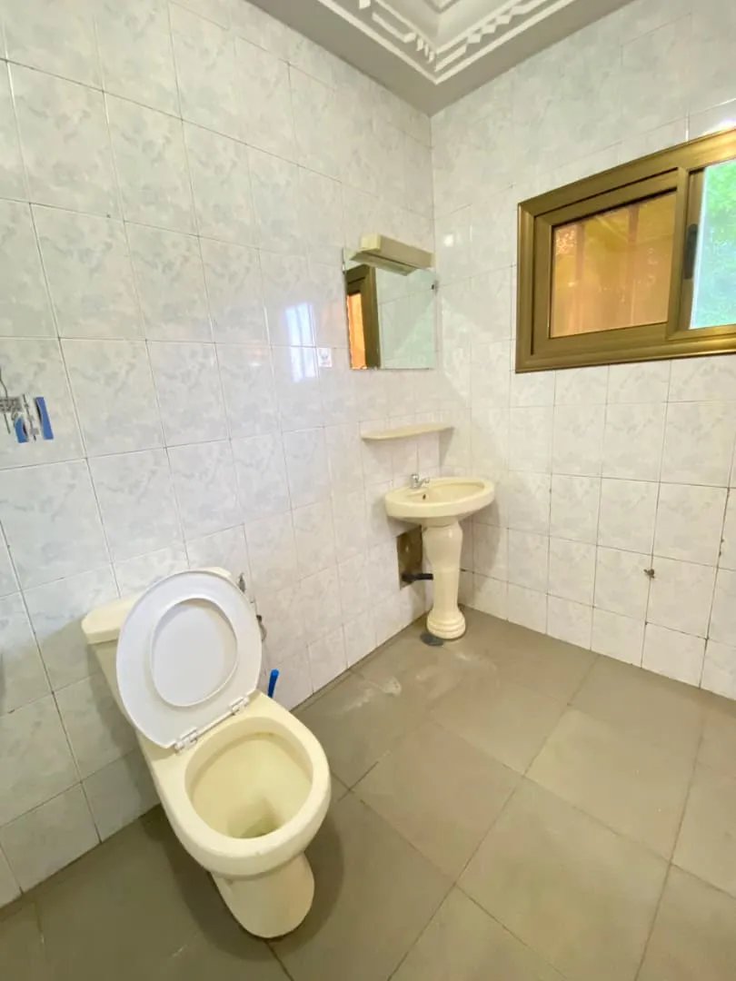Appartement a louer be - Photo 2