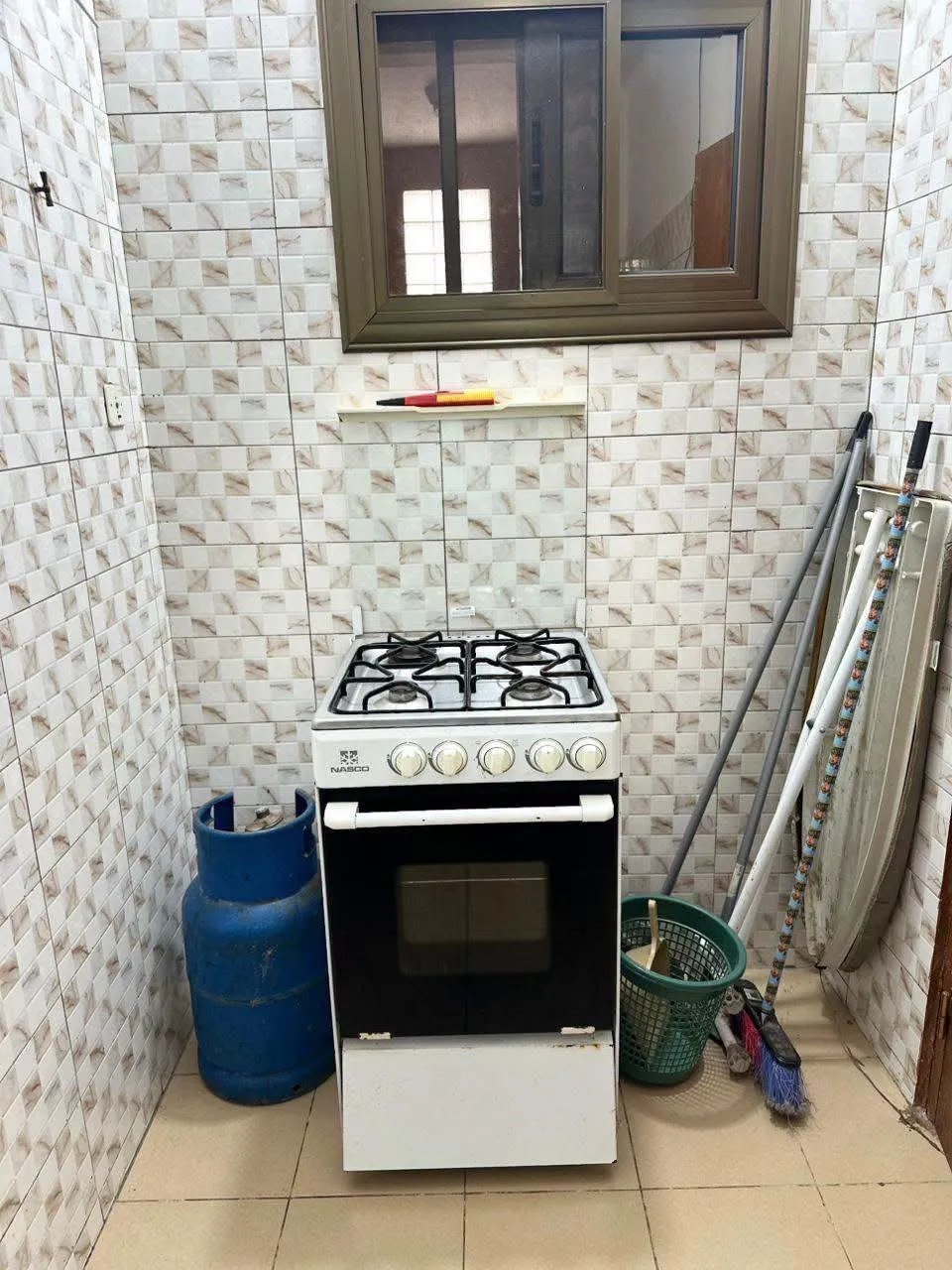 Studio meublé climatisé à louer  Agoé Assiyéyé  185 000 FCFA - Photo 4